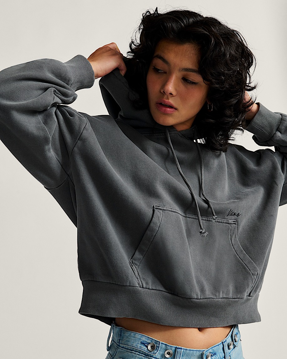 retro-pullover-hoodie