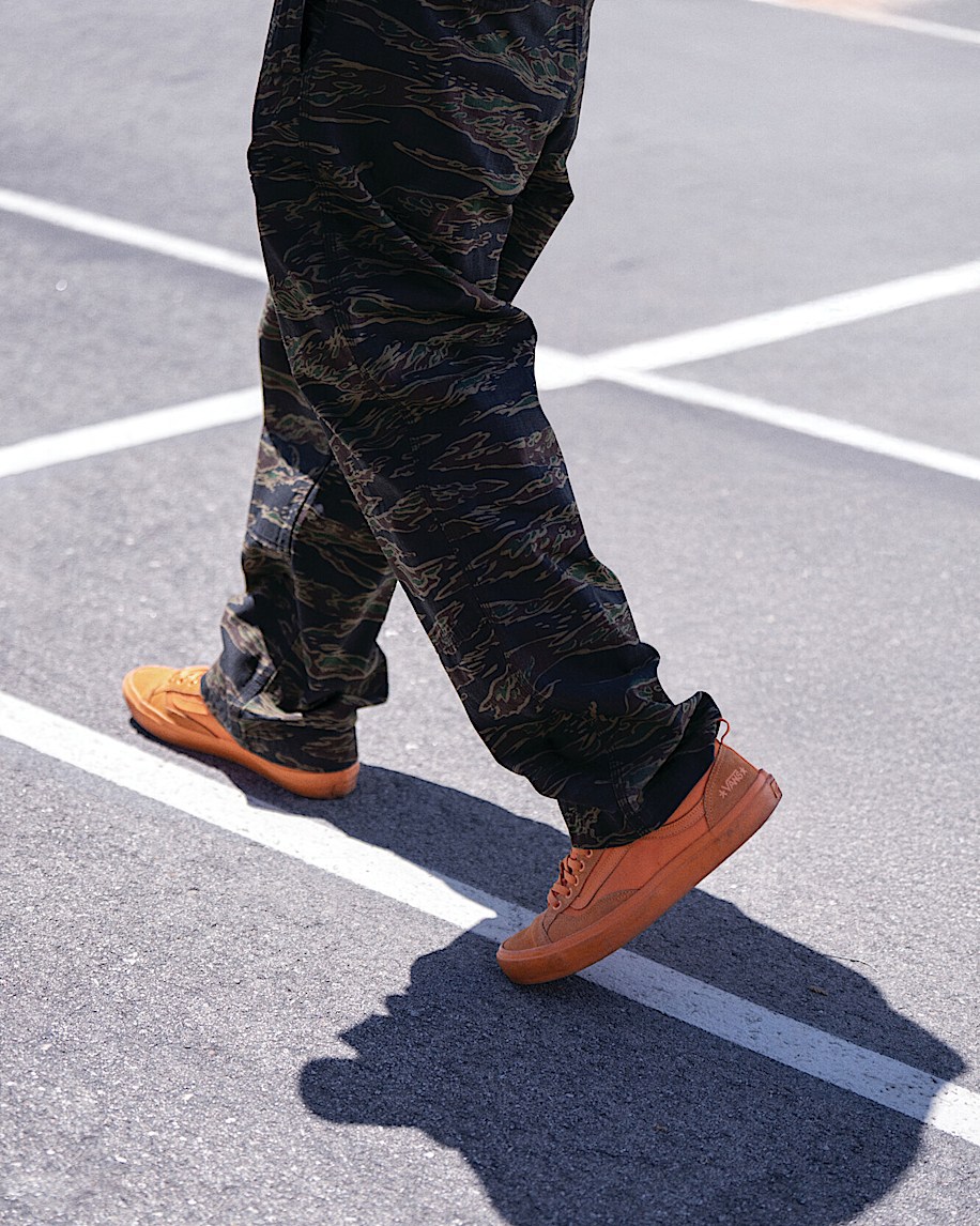 skate loose cargo pants von atiba jefferson