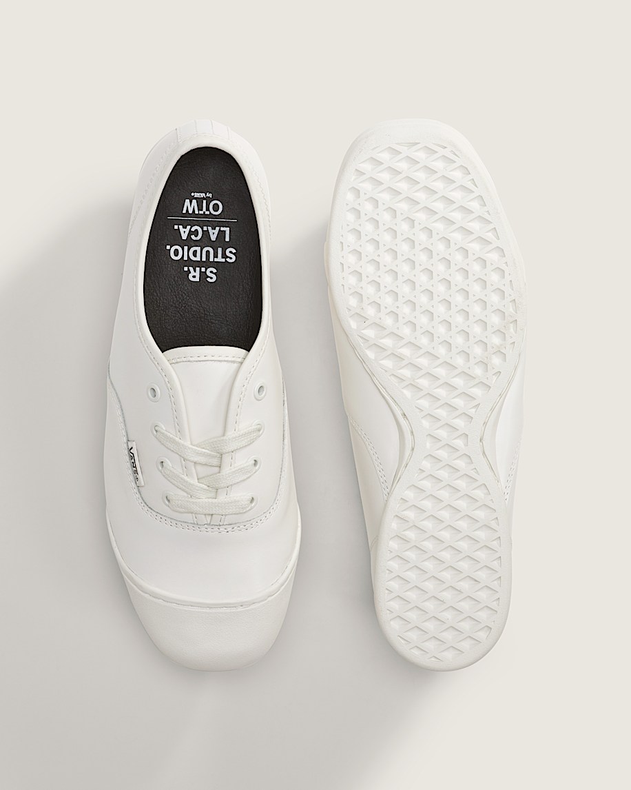 otw by vans x sr studio. la. ca. authentic 44 prima