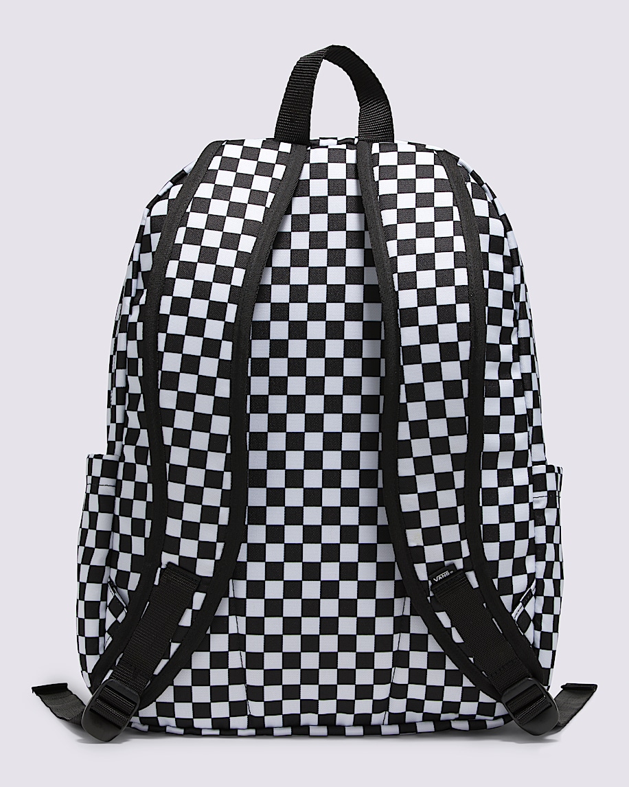 old-school-rucksack mit schachbrettmuster