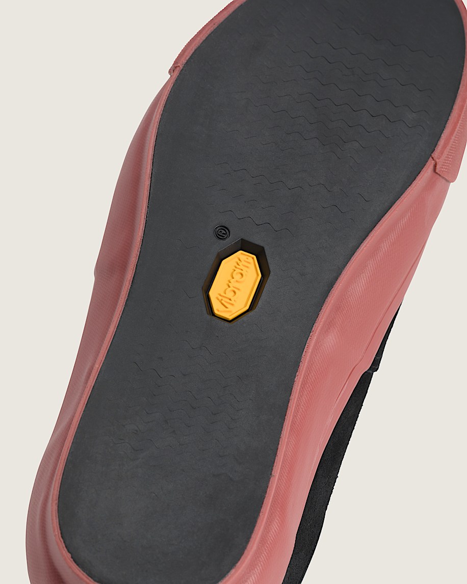 otw authentic 44 siped vibram