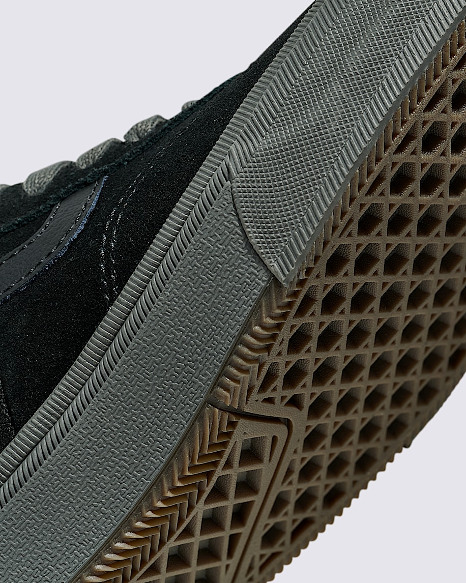 skate gilbert crockett schuh