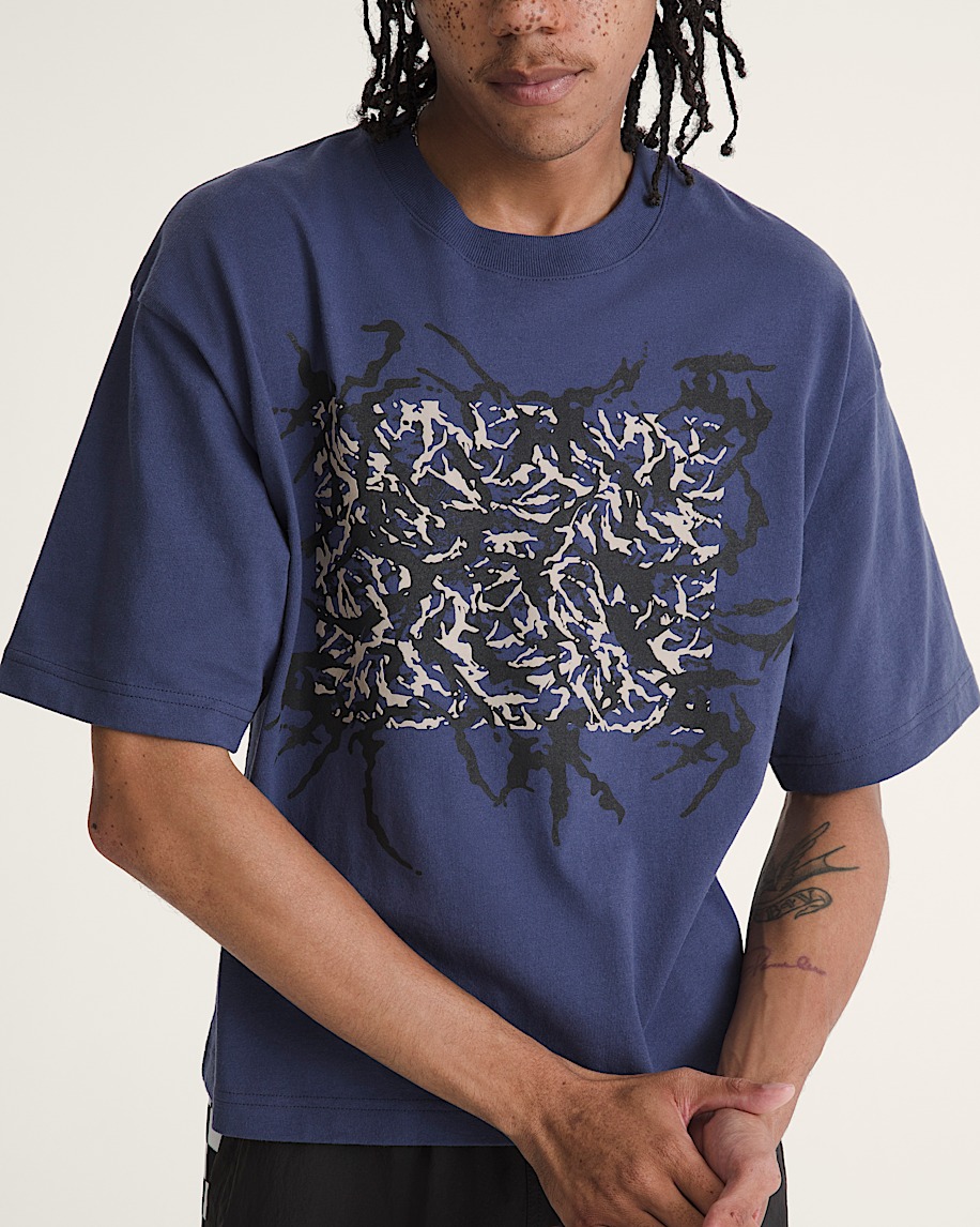 skate blurred t-shirt