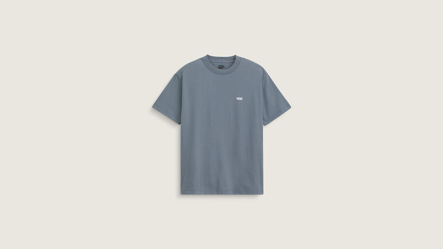 t-shirt mit logo auf der linken brust