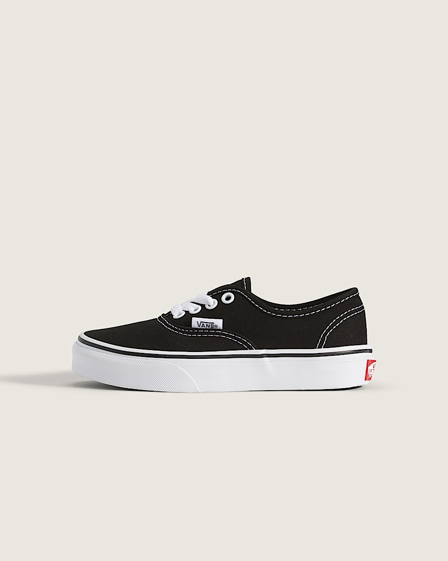 authentischer schuh für kleine kinder