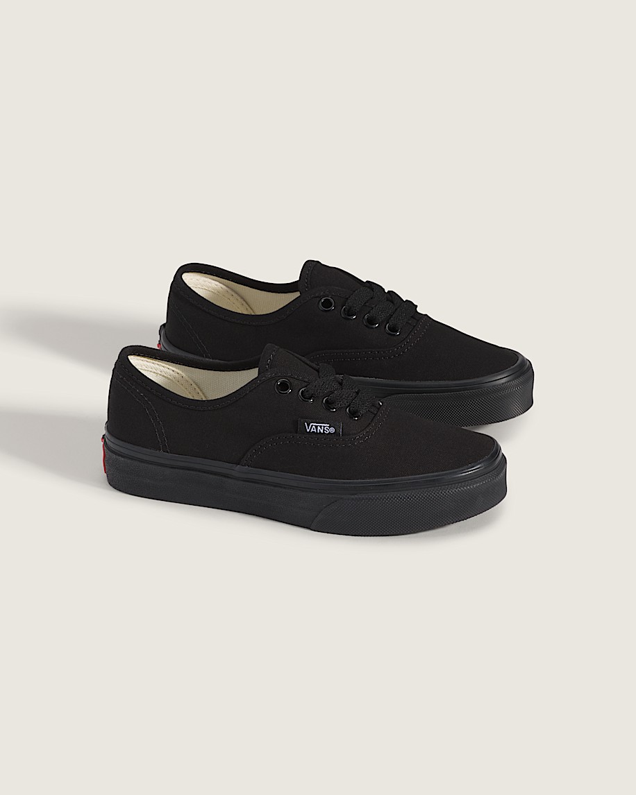 authentischer schuh für kleine kinder