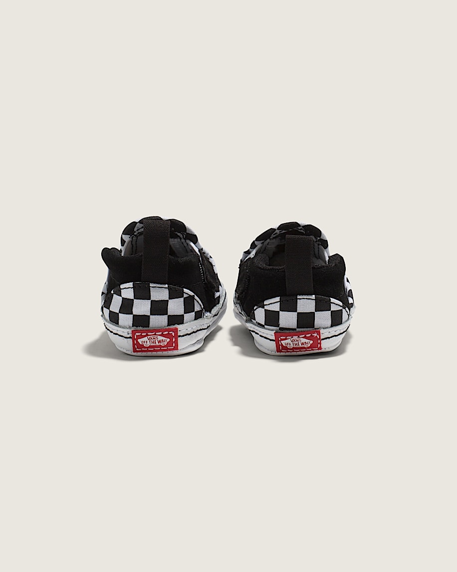 baby-slip-on-krabbelschuh mit v-förmigem schachbrettmuster