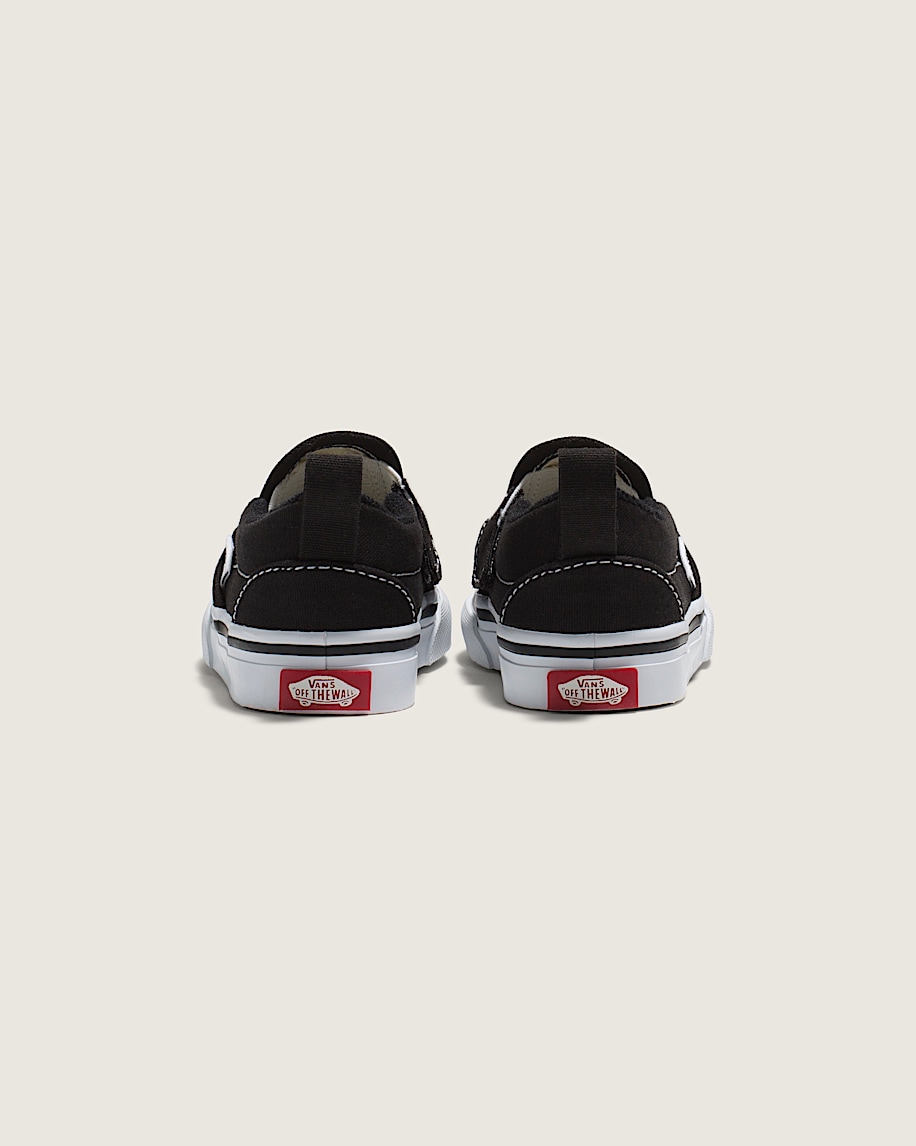 klassischer slip-on-v-schuh für kleinkinder